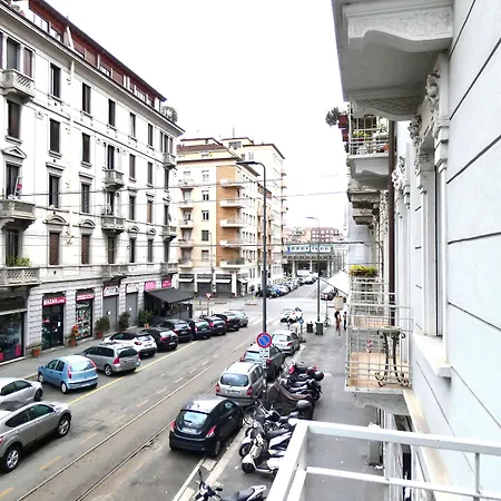 아파트 Retreats *